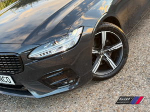 2018 Volvo V90 2.0 R-Design D4 in Grey — image 2