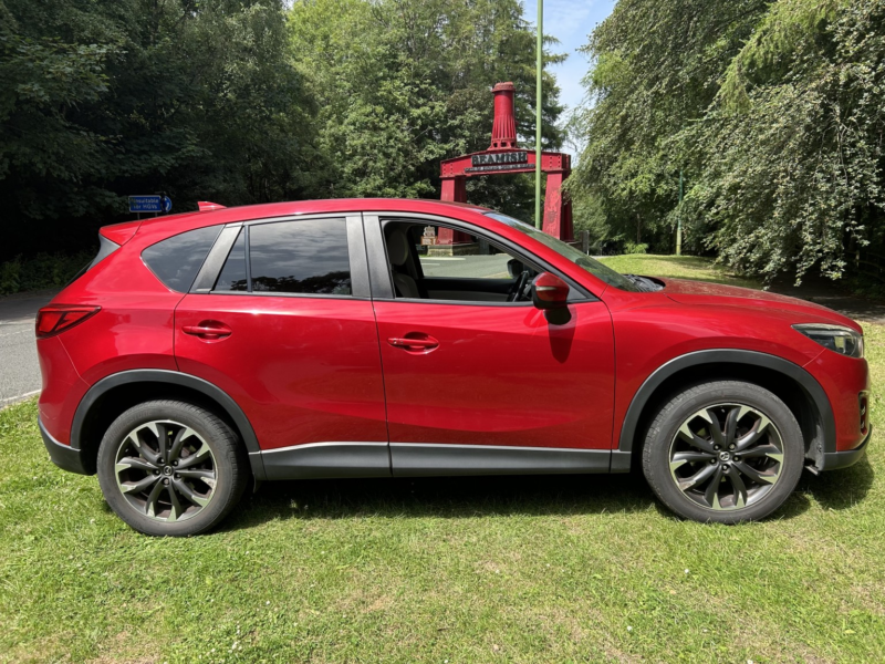 2015 Mazda Cx-5 2.2 Skyactiv-D Sport Nav in Red — image 1