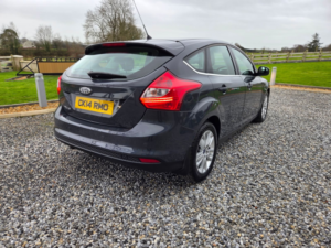 2014 Ford Focus 1.6l Titanium Navigator Tdci Hatchback 5dr Diesel Manual Euro 5 (113 Bhp) in Grey — image 2