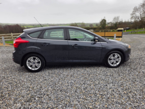2014 Ford Focus 1.6l Titanium Navigator Tdci Hatchback 5dr Diesel Manual Euro 5 (113 Bhp) in Grey — image 3