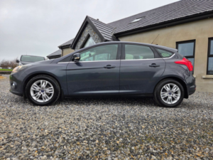 2014 Ford Focus 1.6l Titanium Navigator Tdci Hatchback 5dr Diesel Manual Euro 5 (113 Bhp) in Grey — image 5