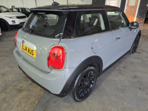 2015 MINI Hatch 1.5 Cooper 3-Door Hatch in Grey — image 5