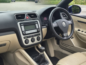 2008 Volkswagen Eos 2.0 Tdi Cabriolet 2dr Diesel Manual Euro 4 (140 Ps) in Blue — image 3