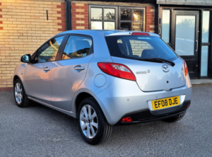 2008 Mazda Mazda2 1.3 Ts2 in Silver — image 3