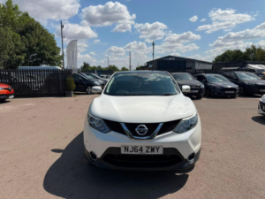 2014 Nissan Qashqai 1.5 Dci Acenta Premium 2WD Euro 5 (s/s) 5dr in White — image 2