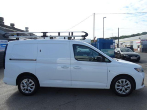 2025 Ford Transit Connect 2.0 230 Ecoblue Limited L2 Euro 6 (s/s) 6dr in White — image 4