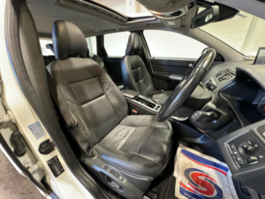 2012 Volvo V50 2.0 Se Lux Premium Euro 5 5dr in White — image 3