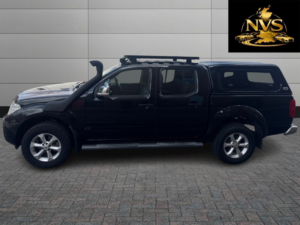2014 Nissan Navara 2.5 Dci Tekna in Black — image 4