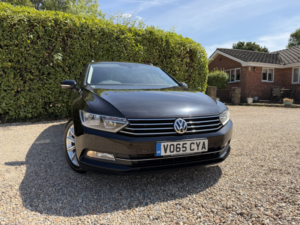 2015 Volkswagen Passat 2.0 Tdi Bluemotion Tech Se Business in Black — image 5