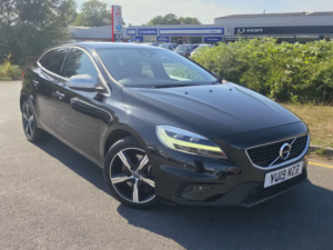 2019 Volvo V40
