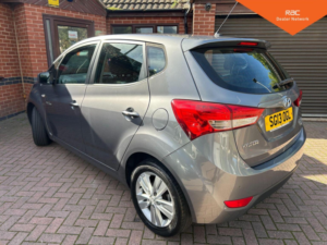 2013 Hyundai Ix20 1.6 Crdi Active Euro 5 (s/s) 5dr in Grey — image 4