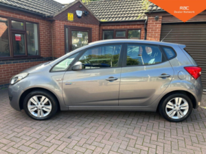 2013 Hyundai Ix20 1.6 Crdi Active Euro 5 (s/s) 5dr in Grey — image 5