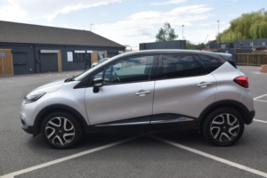 2015 Renault Captur 1.5 Dci Energy Signature Nav Euro 6 (s/s) 5dr in Silver — image 4