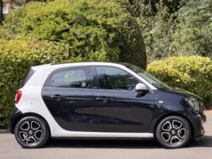 2015 Smart Forfour 1.0 Prime in Black — image 2