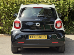 2015 Smart Forfour 1.0 Prime in Black — image 6