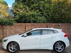 2014 Volvo V40 1.6 T4 Se Lux Nav Powershift Euro 5 (s/s) 5dr in Other — image 3