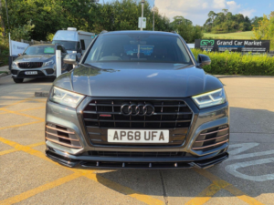 2019 Audi Q5 2.0 Tdi 40 S Line S Tronic Quattro Euro 6 (s/s) 5dr in Grey — image 6