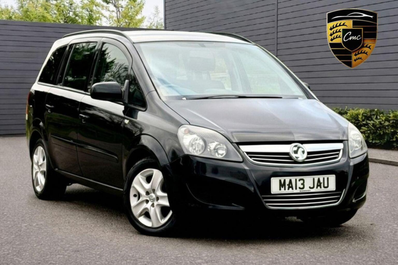 2013 Vauxhall Zafira 1.6 16v Exclusiv Euro 5 5dr in Black — image 1