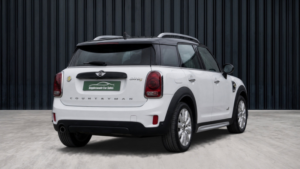 2017 MINI Countryman 1.5 7.6kwh Cooper Se SUV 5dr Petrol Plug-In Hybrid Auto All4 Euro 6 (s/s) (224 Ps) in White — image 5