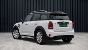 2017 MINI Countryman 1.5 7.6kwh Cooper Se SUV 5dr Petrol Plug-In Hybrid Auto All4 Euro 6 (s/s) (224 Ps) in White — image 6