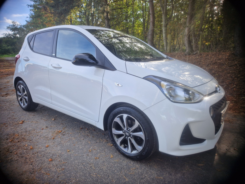 2020 Hyundai I10 1.0 I10 Play 1.0 My20 in White — image 1