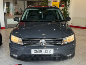 2019 Volkswagen Tiguan 2.0 Tdi Match in Grey — image 3