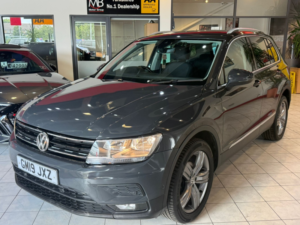 2019 Volkswagen Tiguan 2.0 Tdi Match in Grey — image 4