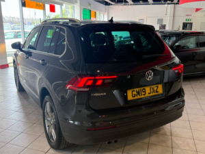 2019 Volkswagen Tiguan 2.0 Tdi Match in Grey — image 6