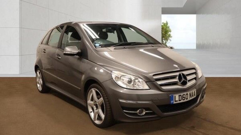 2010 Mercedes-Benz B Class 2.0 B180 Cdi Sport CVT 5dr in Grey — image 1