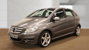 2010 Mercedes-Benz B Class 2.0 B180 Cdi Sport CVT 5dr in Grey — image 3