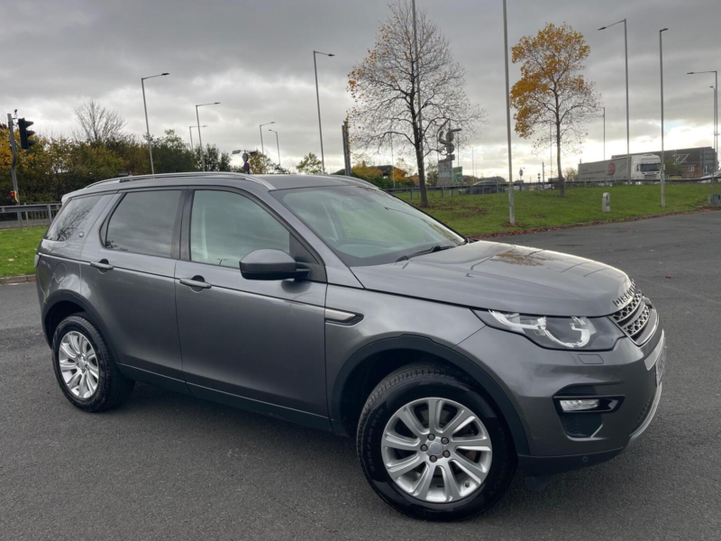 2016 Land Rover Discovery Sport 2.0 Td4 Se Tech Auto 4WD Euro 6 (s/s) 5dr in Grey — image 1