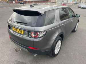 2016 Land Rover Discovery Sport 2.0 Td4 Se Tech Auto 4WD Euro 6 (s/s) 5dr in Grey — image 4