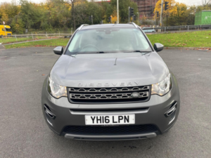 2016 Land Rover Discovery Sport 2.0 Td4 Se Tech Auto 4WD Euro 6 (s/s) 5dr in Grey — image 5