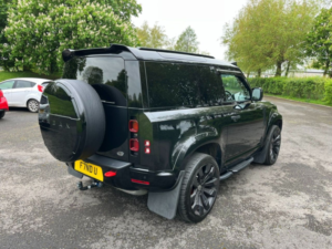 2022 Land Rover Defender 3.0 D250 Mhev Hard Top SUV 3dr Diesel Auto 4WD Swb Euro 6 (s/s) (250 Ps) in Black — image 4