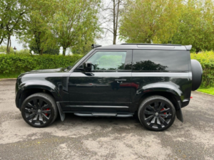 2022 Land Rover Defender 3.0 D250 Mhev Hard Top SUV 3dr Diesel Auto 4WD Swb Euro 6 (s/s) (250 Ps) in Black — image 5