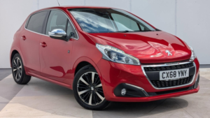 2018 Peugeot 208 1.2 Puretech Tech Edition Euro 6 (s/s) 5dr in Red — image 5