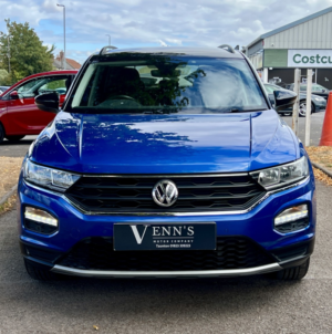 2018 Volkswagen T-Roc 1.5 Tsi Evo Design in Blue — image 2