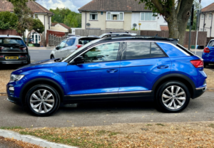 2018 Volkswagen T-Roc 1.5 Tsi Evo Design in Blue — image 4