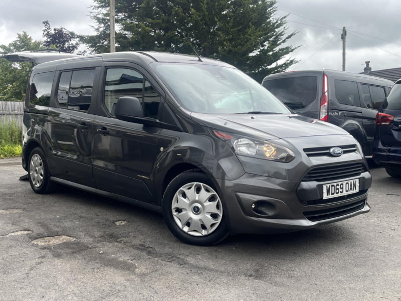2020 Ford Grand Tourneo Connect 1.5 Tdci Zetec in Grey — image 1