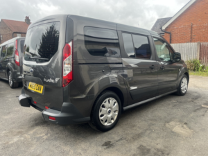 2020 Ford Grand Tourneo Connect 1.5 Tdci Zetec in Grey — image 6