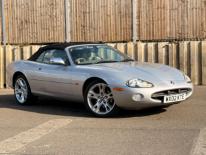 2002 Jaguar Xk8 4.0 2dr in Silver — image 3