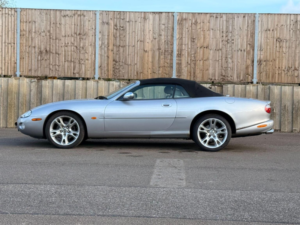 2002 Jaguar Xk8 4.0 2dr in Silver — image 6