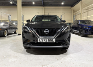 2022 Nissan Qashqai 1.3 Dig-T Mhev Acenta Premium Xtron Euro 6 (s/s) 5dr in Black — image 3