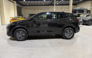 2022 Nissan Qashqai 1.3 Dig-T Mhev Acenta Premium Xtron Euro 6 (s/s) 5dr in Black — image 5