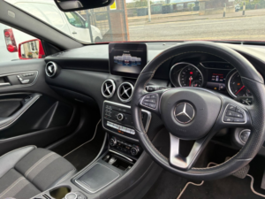 2018 Mercedes-Benz A Class 2.1 A200d Sport Edition Plus Hatchback 5dr Diesel 7g-Dct Euro 6 (s/s) (136 Ps) in Red — image 2