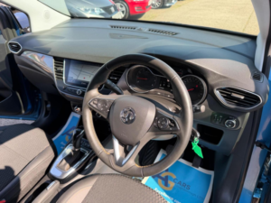 2020 Vauxhall Crossland X 1.2 Turbo Elite Nav Auto Euro 6 (s/s) 5dr in Blue — image 3