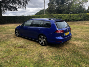 2017 Volkswagen Golf 2.0 Tsi Bluemotion Tech R Estate 310bhp 4x4,fsh in Blue — image 3