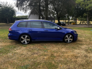 2017 Volkswagen Golf 2.0 Tsi Bluemotion Tech R Estate 310bhp 4x4,fsh in Blue — image 6