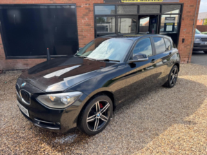 2014 BMW 1 Series 2.0 118d Sport Euro 5 (s/s) 5dr in Black — image 2