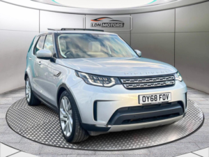 2018 Land Rover Discovery 2.0 Sd4 Hse Luxury Auto 4WD Euro 6 (s/s) 5dr in Silver — image 4